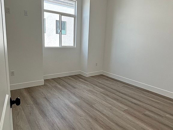 5th image of 4121 Rosemead Blvd