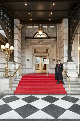 Rented by Compass | media 34