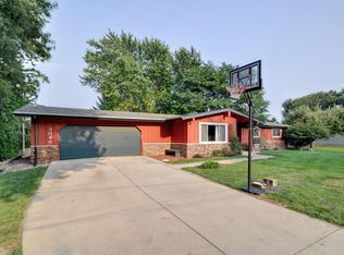 3049 Newman Rd N, Racine, WI 53406