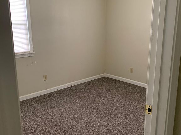2nd image of 6813 Kentucky Ave