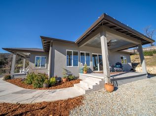 9801 Swasey Dr, Redding, CA 96001