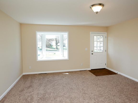 291 viking dr-104