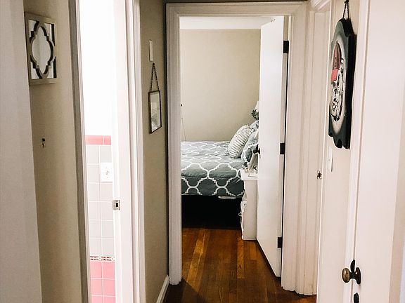 2nd image of 3330 Mowbray Ln APT 3