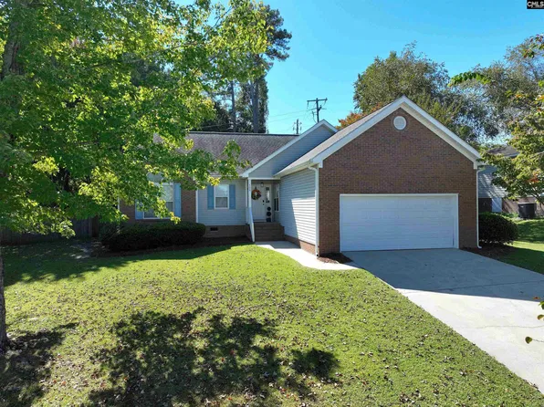 500 Whispering Winds Dr, Lexington, SC 29072