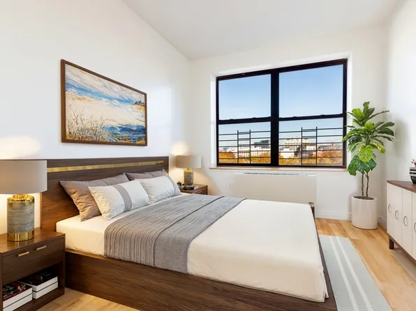 150 Clermont Avenue image 4 of 8