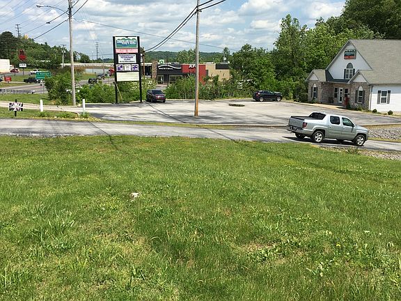 2nd image of 507 Gordonsville Hwy