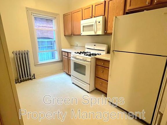 2nd image of 107 Caroline St APT 2