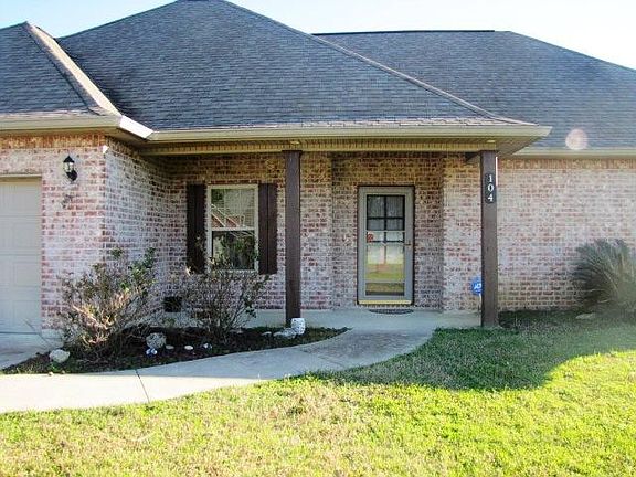 2nd image of 104 Mirante Dr