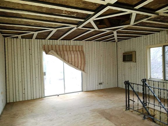 5th image of 45 Overland Dr