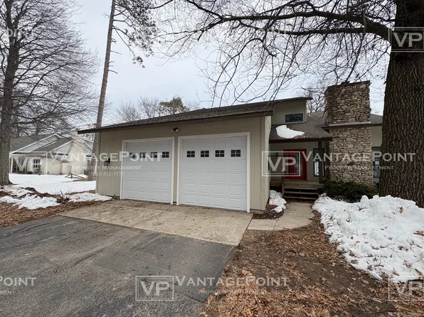 N1814 Shore Dr, Marinette, WI 54143