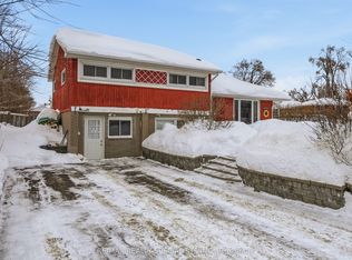 302 King St, Quinte West, ON K8V 3X5
