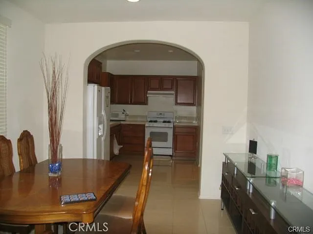 20009 Livorno Way — Photo 6