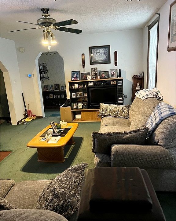 310 Amos St, Williamson, WV 25661 MLS 260138 Zillow