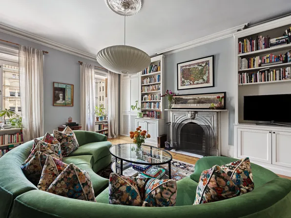 217 Second Avenue image 3 of 30