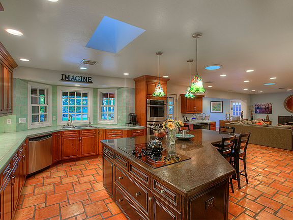 5th image of 10817 N 55th St