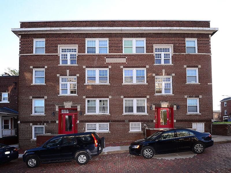 1st image of 649 S 19th Ave APT 1