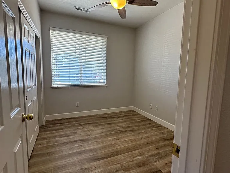 508 Vail Dr — Photo 3