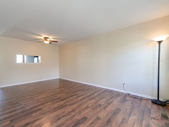 4th image of 903 Manchester Cir #0
