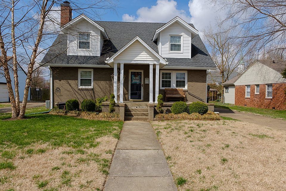 1st image of 2208 Fairway Dr