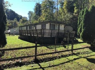 93 Little Fork Rd, Elkview, WV 25071