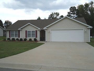 1st image of 1035 Kira Ct