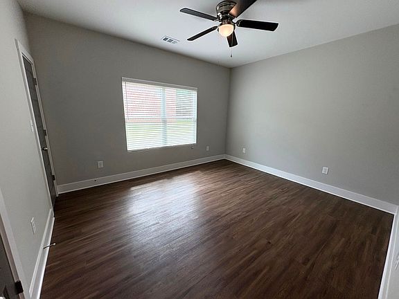5th image of 184 Johnson Drive Ext