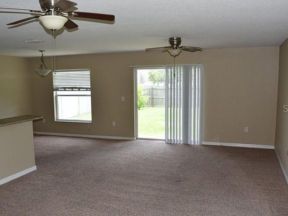 3rd image of 7727 Carriage Pointe Dr