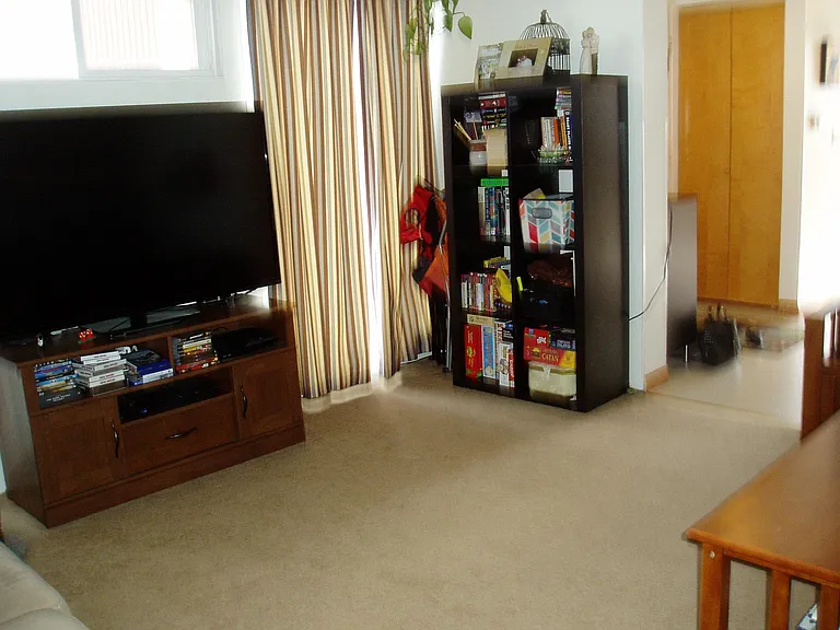 802 Crystal St — Photo 1