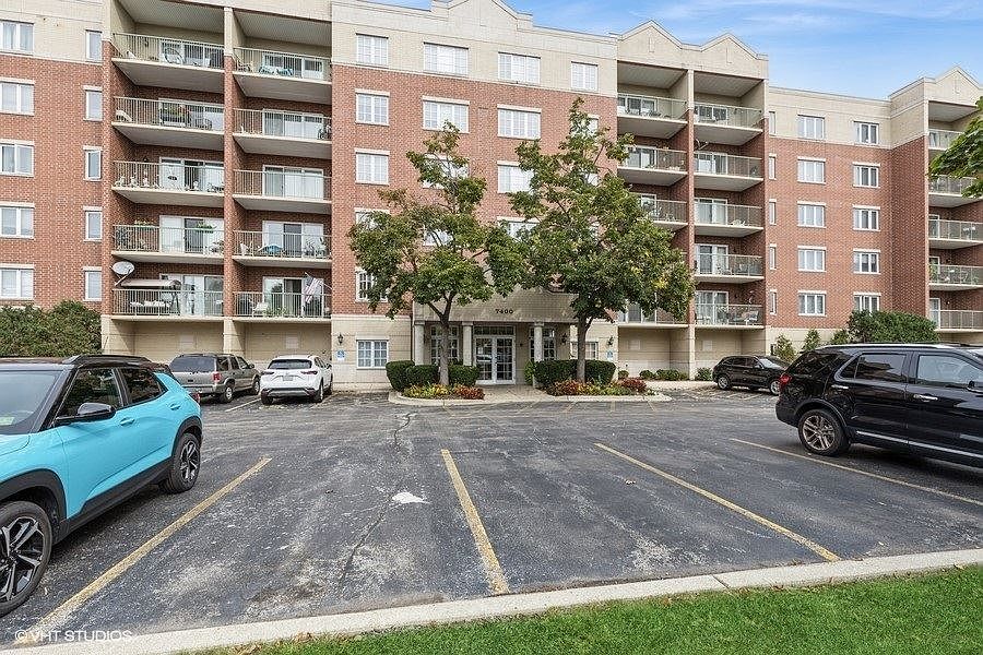 1st image of 7400 Lincoln Ave