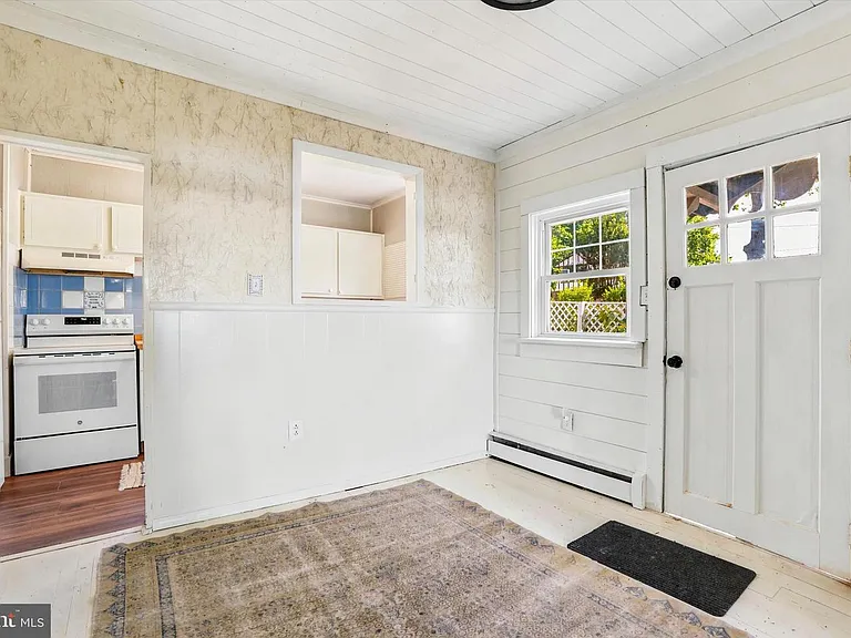 7015 Riverview Ave — Photo 4