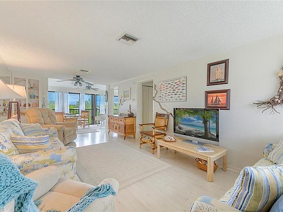 4th image of 611 Palm Ave #F-31