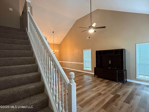4th image of 5881 Morganton Dr