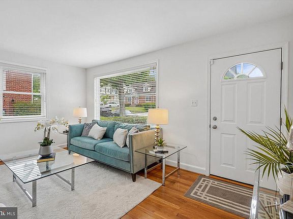 4th image of 4909 Bangor Dr