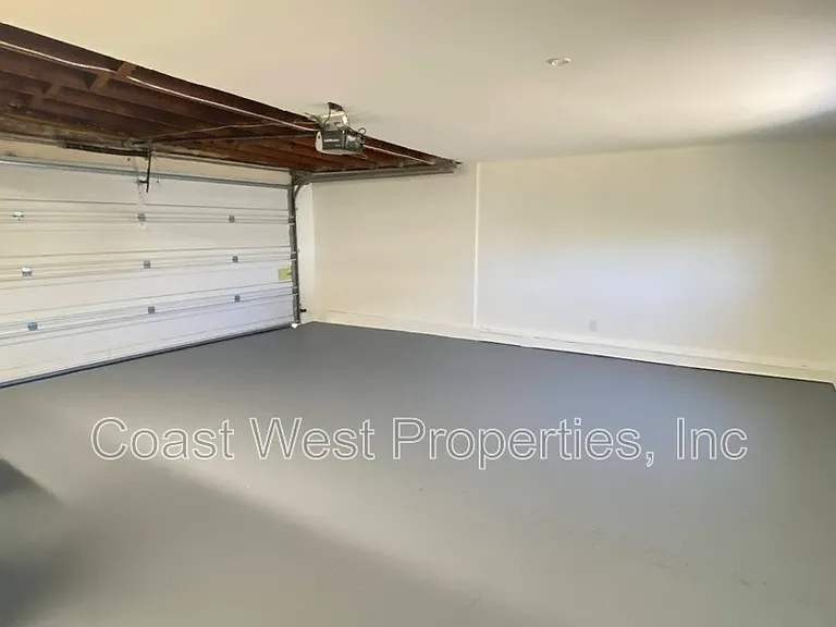 9161 Huntington Ave — Photo 22