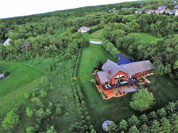 3rd image of 15312 Trillium Ct