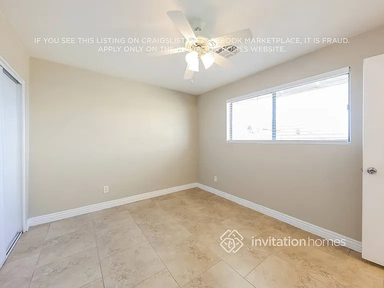 2247 W Cortez St — Photo 10