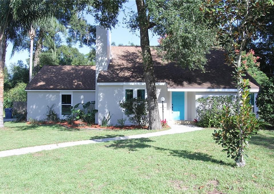 1st image of 930 Lexington Rd