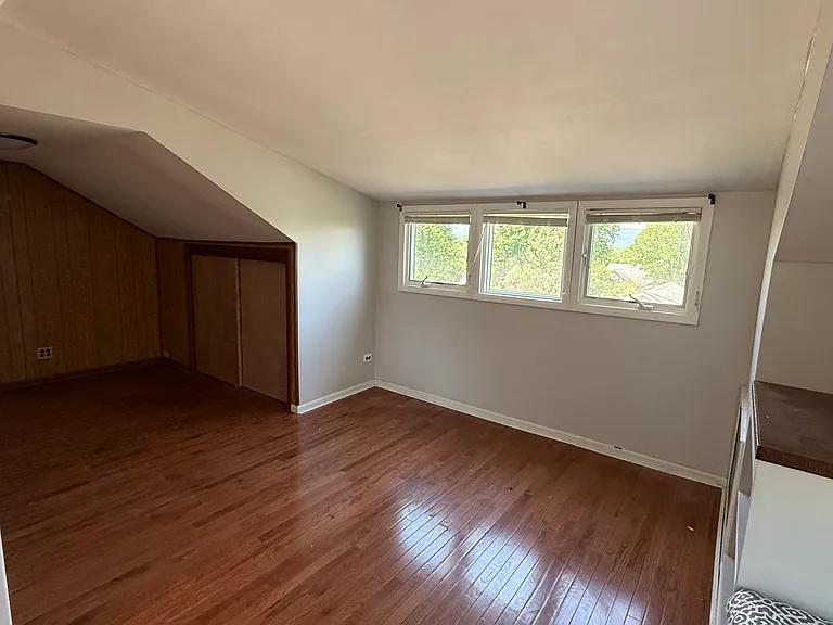 12 Grandview Ave — Photo 4