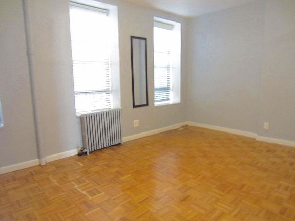 5th image of 2311 A C Powell Blvd APT 3