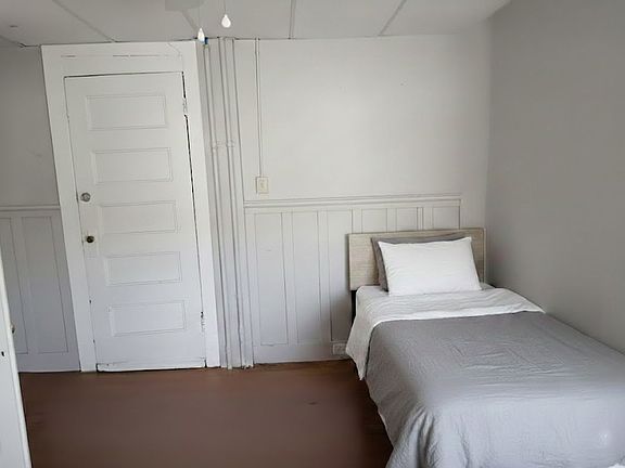 4th image of 640 Jefferson Ave #1C-1D