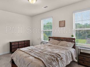 175 Randy Trce Room 1, Covington, GA 30016