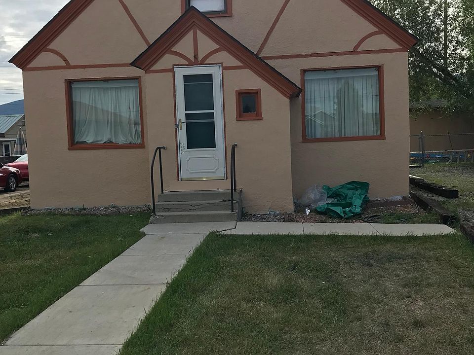 2nd image of 2222 Placer St