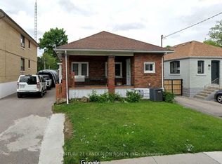 10 19th St #BASEMENT, Toronto, ON M8V 3L3
