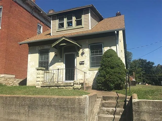 318 S Charles St photo 1