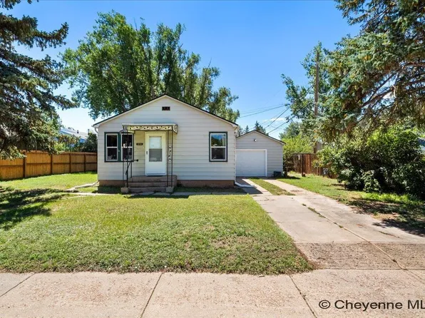 1014 Shield St, Laramie, WY 82072