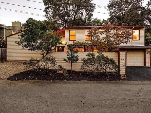 3364 Walnut Ln, Lafayette, CA 94549
