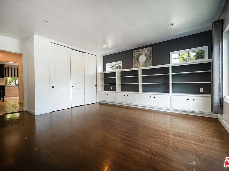 503 N Greencraig Rd — Photo 5
