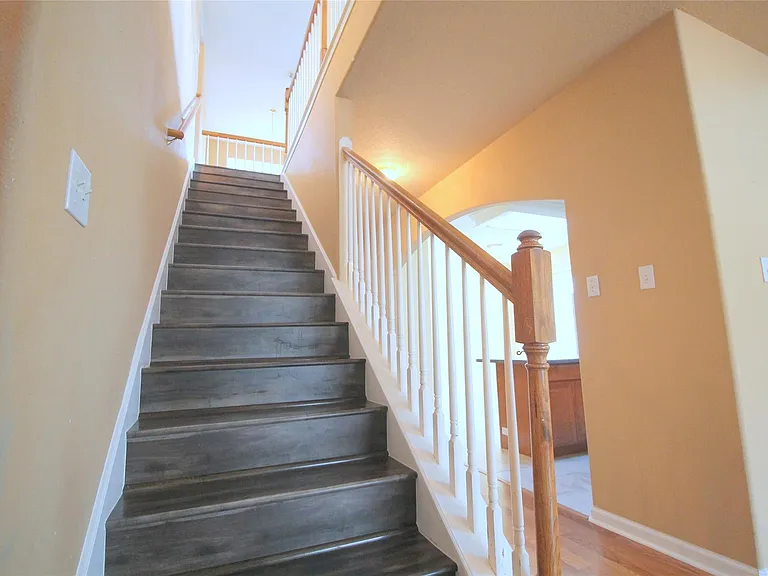 19927 Black Canyon Dr — Photo 21