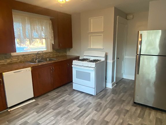 4th image of 100 Kimble Rd