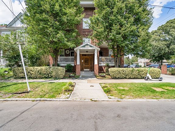 3rd image of 402 W 31st St